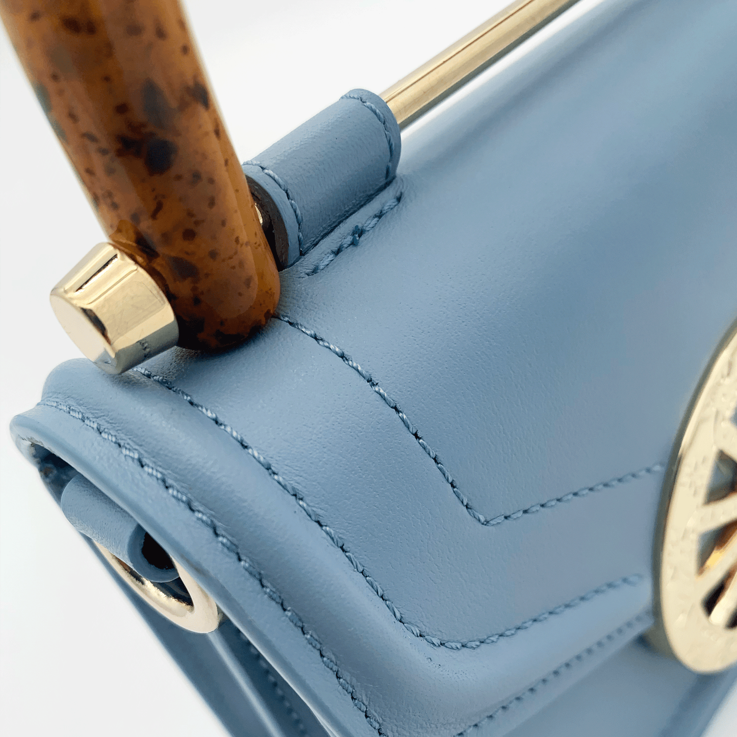 LILY GLAMOUR - Artic