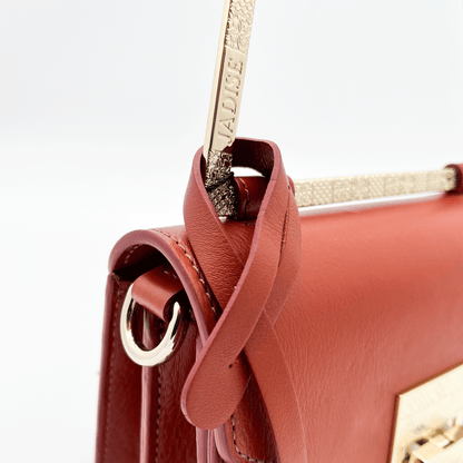 LILY MAIOLICHE - Red Skin