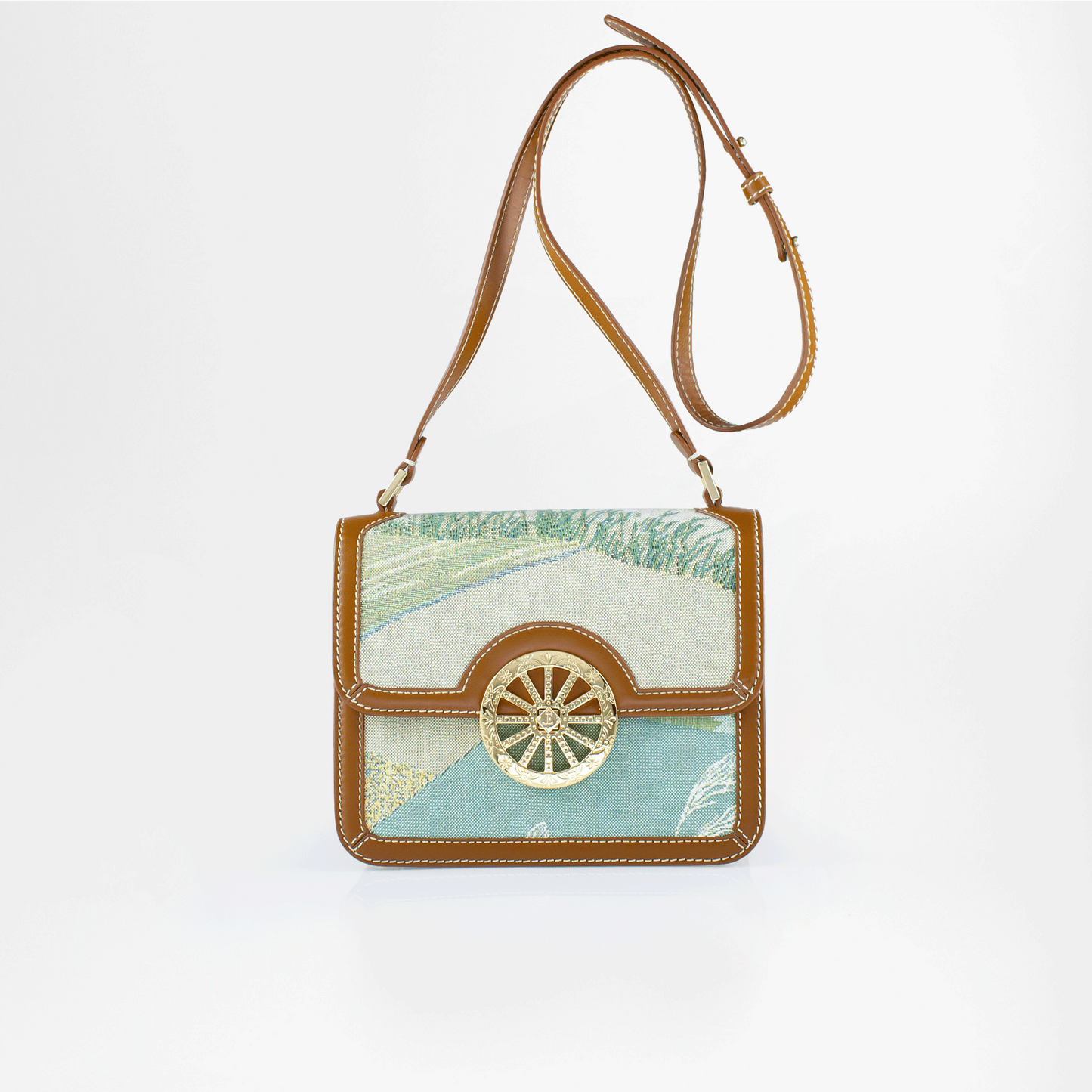 JESSICA MAQUIS  - Big Lion